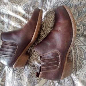 Clarks ladies leather ankle boots